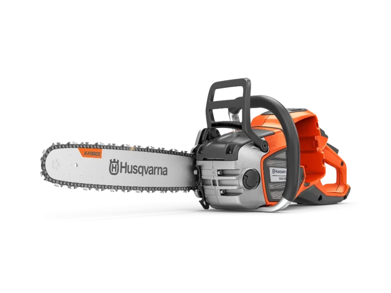 Tronçonneuse à batterie Husqvarna 550i XP pour l'élagage et l'abattage